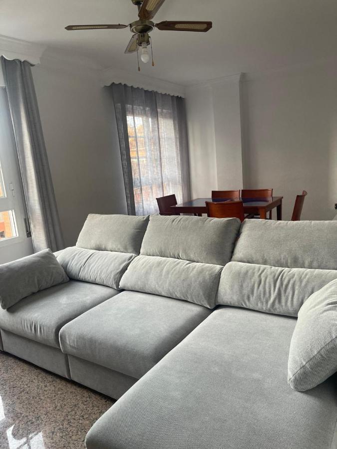 Encantadora Habitacion Privada Cerca Del Mar Málaga Dış mekan fotoğraf