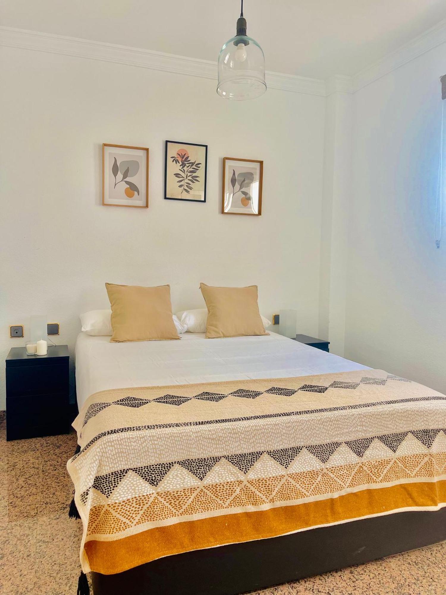 Encantadora Habitacion Privada Cerca Del Mar Málaga Dış mekan fotoğraf